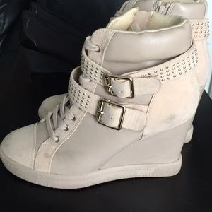 Aldo wedge sneaker size 6